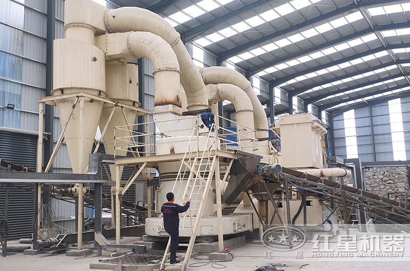 粉煤灰加工現(xiàn)場圖片 粉煤灰加工現(xiàn)場圖片