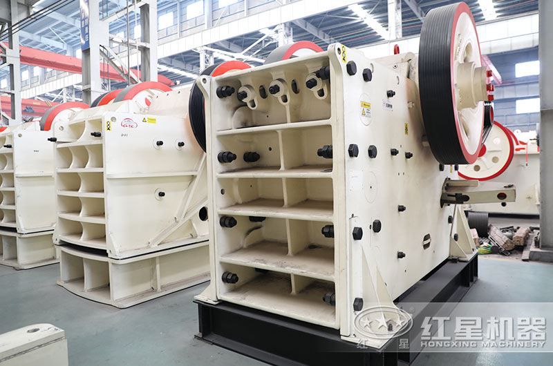 CJ鄂式破碎機(jī)圖片 CJ鄂式破碎機(jī)圖片