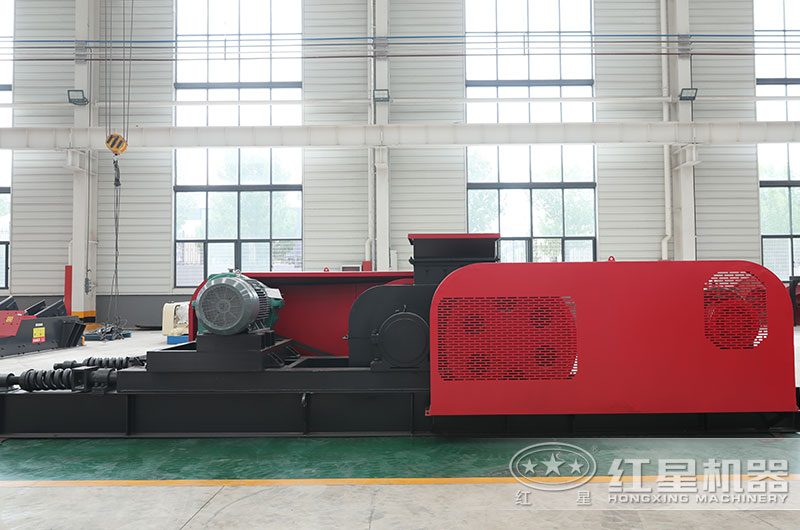 對輥式碎石粉碎機(jī)圖片