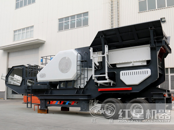 移動(dòng)破碎機(jī)圖片