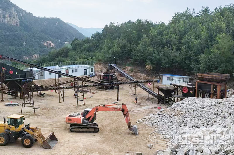 廣東客戶碎石機工作現(xiàn)場圖片 廣東客戶碎石機工作現(xiàn)場圖片