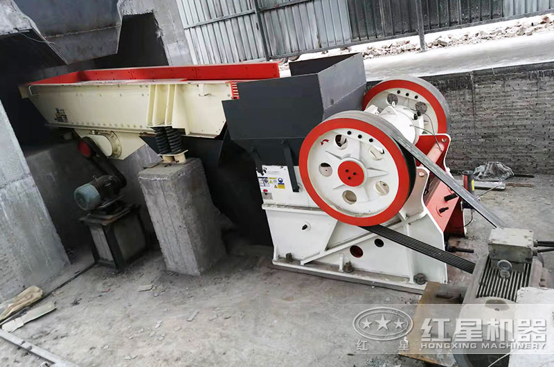 一小時(shí)600噸砂石生產(chǎn)線現(xiàn)場 一小時(shí)600噸砂石生產(chǎn)線現(xiàn)場