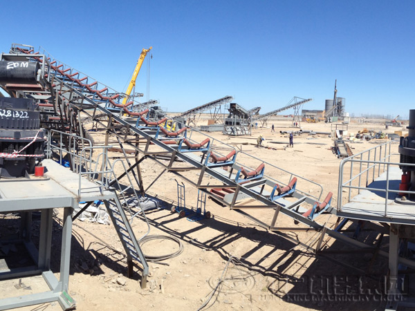 鵝卵石圓錐式破碎機(jī)生產(chǎn)現(xiàn)場