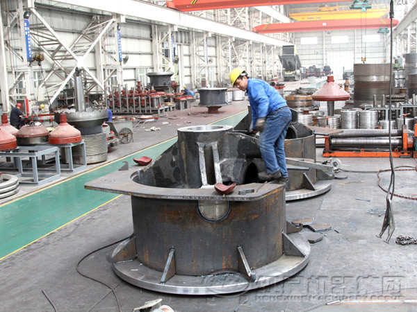 花崗巖圓錐破碎機(jī) 