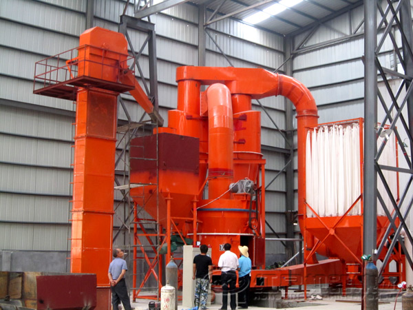 褐煤磨粉機安裝現(xiàn)場