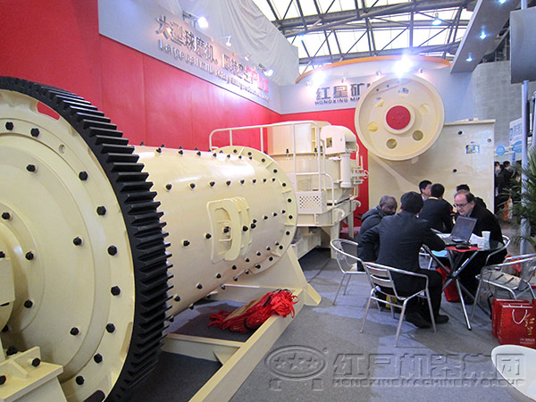 河南紅星顎式破碎機(jī)廠家