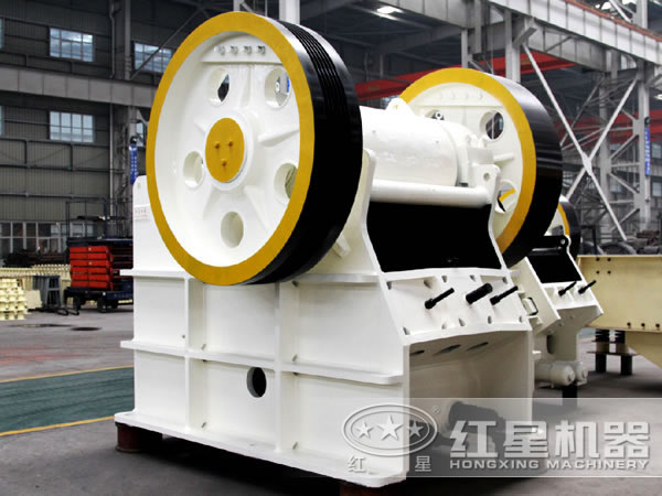 鄂式破碎機 鄂式破碎機