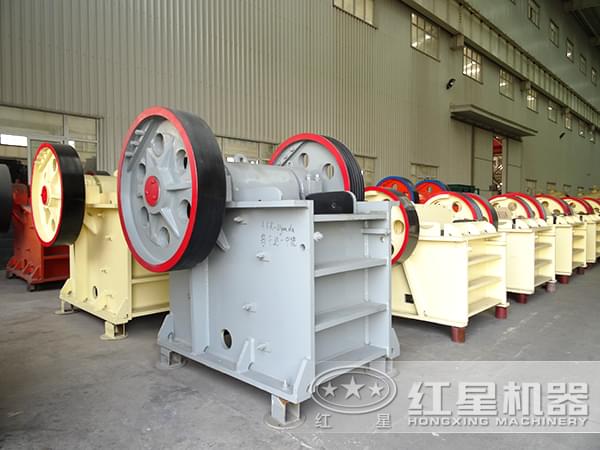鄂式粗碎機(jī)