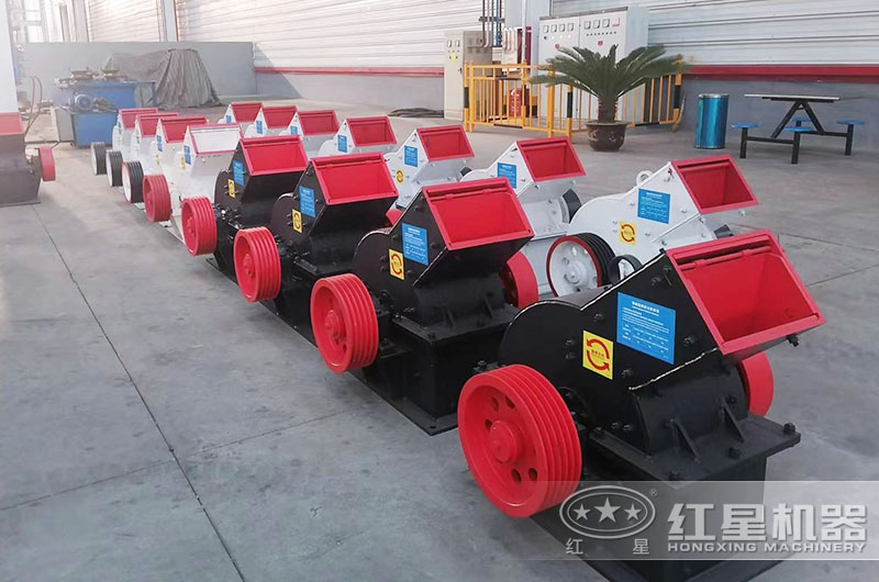 小型錘式碎石粉碎機(jī)圖片
