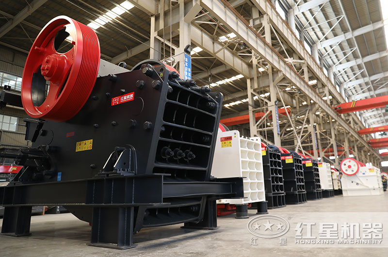 顎式碎石機(jī)圖片 顎式碎石機(jī)圖片