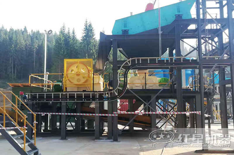 小型對輥制砂機(jī)工作現(xiàn)場圖片 小型對輥制砂機(jī)工作現(xiàn)場圖片