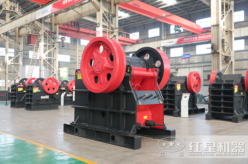 1060碎石機(jī)圖片 1060碎石機(jī)圖片