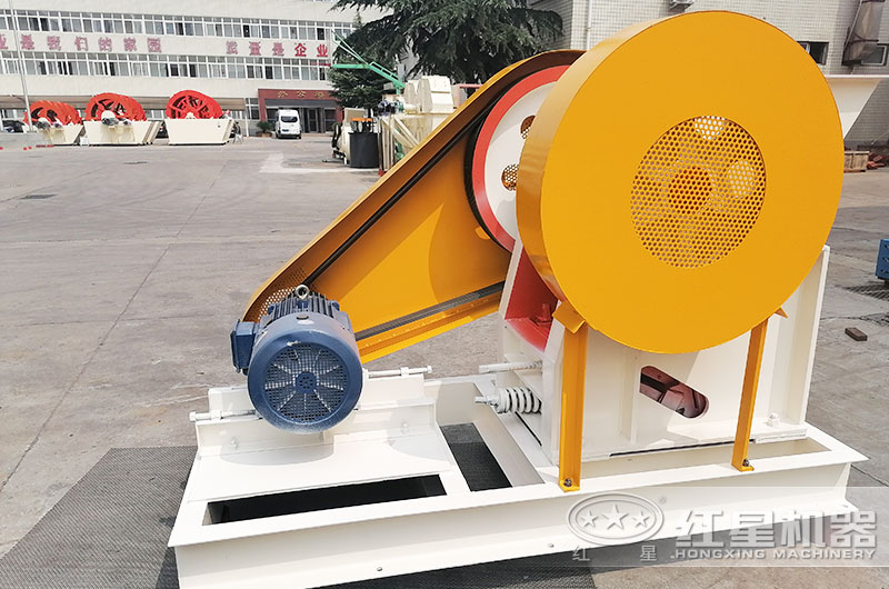 小型顎式破碎機(jī)圖片 小型顎式破碎機(jī)圖片