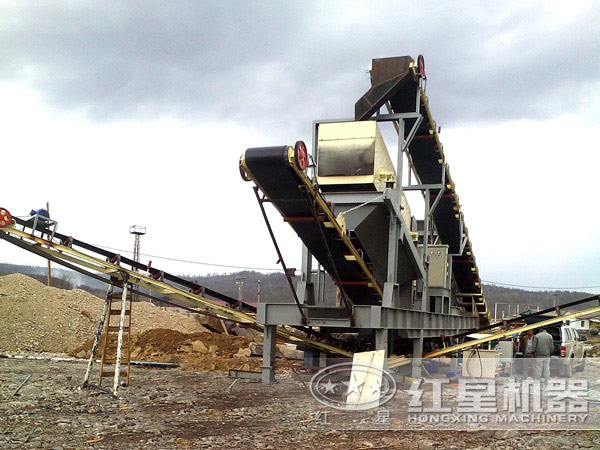 紅星機器移動破碎站現(xiàn)場圖 紅星機器移動破碎站現(xiàn)場圖
