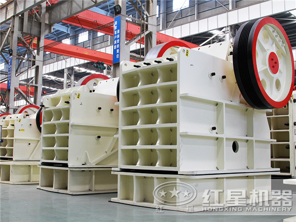 顎式破碎機(jī)生產(chǎn)車(chē)間 顎式破碎機(jī)生產(chǎn)車(chē)間