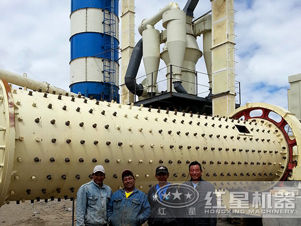 大型球磨機(jī)生產(chǎn)線客戶現(xiàn)場(chǎng)