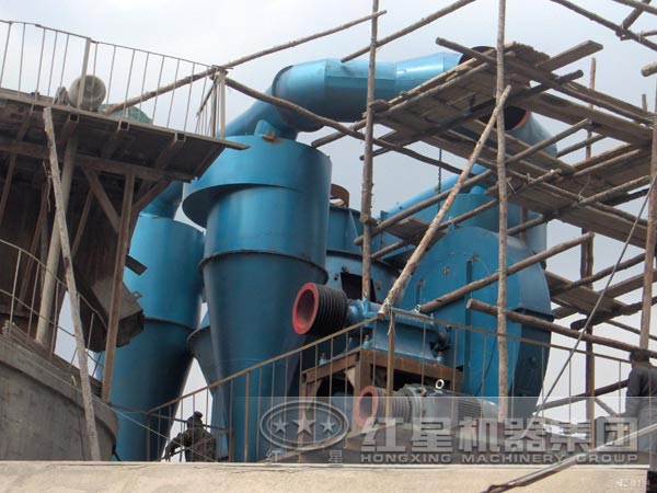 選粉機(jī)現(xiàn)場(chǎng) 選粉機(jī)現(xiàn)場(chǎng)