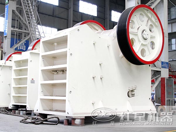 69式鄂破機生產(chǎn)車間 69式鄂破機生產(chǎn)車間