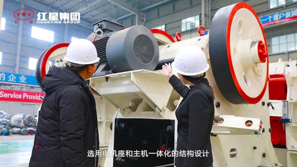 顎破機的現(xiàn)場與客戶講解 顎破機的現(xiàn)場與客戶講解