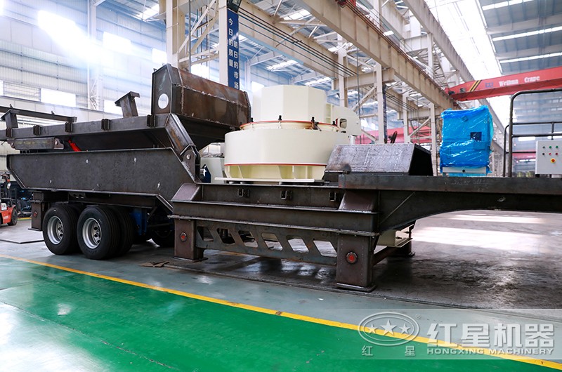 移動砂石料破碎機 移動砂石料破碎機