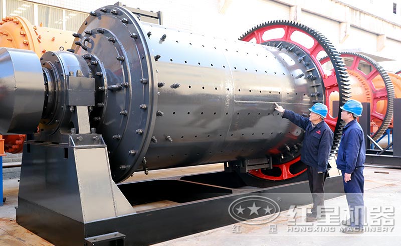 紅星1000噸大型球磨機(jī)展示 紅星1000噸大型球磨機(jī)展示