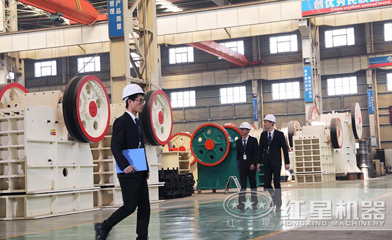 用戶參觀紅星機(jī)械廠車間 用戶參觀紅星機(jī)械廠車間