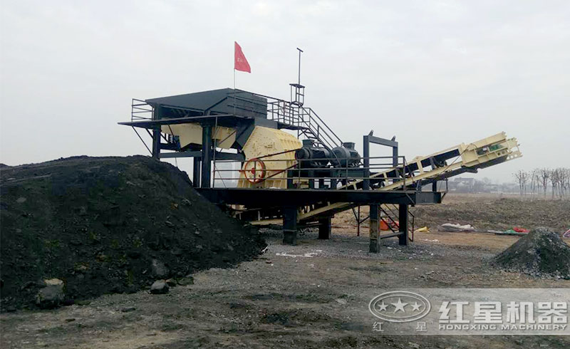 移動重錘破煤炭破碎生產現(xiàn)場 移動重錘破煤炭破碎生產現(xiàn)場