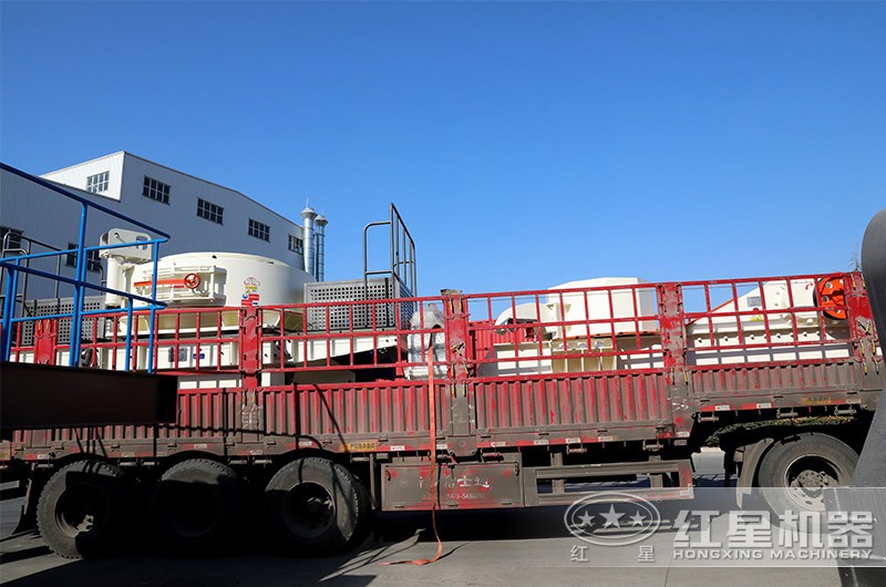 紅星制砂機(jī)發(fā)貨現(xiàn)場(chǎng) 紅星制砂機(jī)發(fā)貨現(xiàn)場(chǎng)