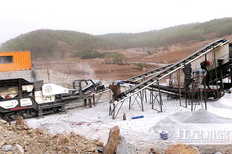 小型打石機(jī)設(shè)備吉林破碎現(xiàn)場 小型打石機(jī)設(shè)備吉林破碎現(xiàn)場