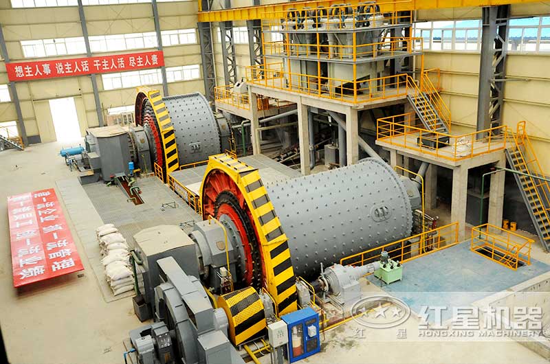 大型球磨機作業(yè)現(xiàn)場圖片 大型球磨機作業(yè)現(xiàn)場圖片