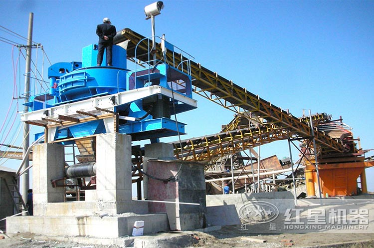 VSI制沙機(jī)作業(yè)現(xiàn)場(chǎng) VSI制沙機(jī)作業(yè)現(xiàn)場(chǎng)