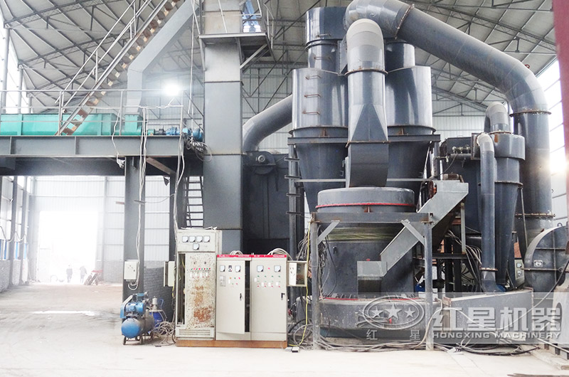 煤粉雷蒙磨作業(yè)現(xiàn)場(chǎng) 煤粉雷蒙磨作業(yè)現(xiàn)場(chǎng)