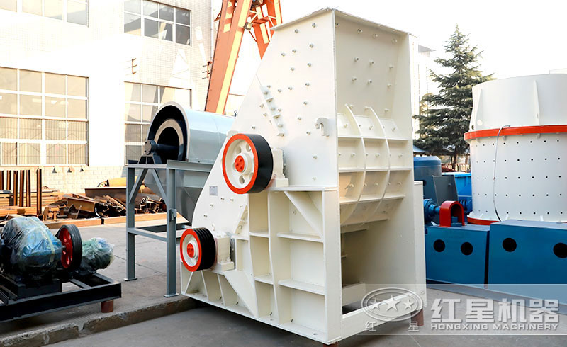 小型雙級(jí)碎石機(jī)