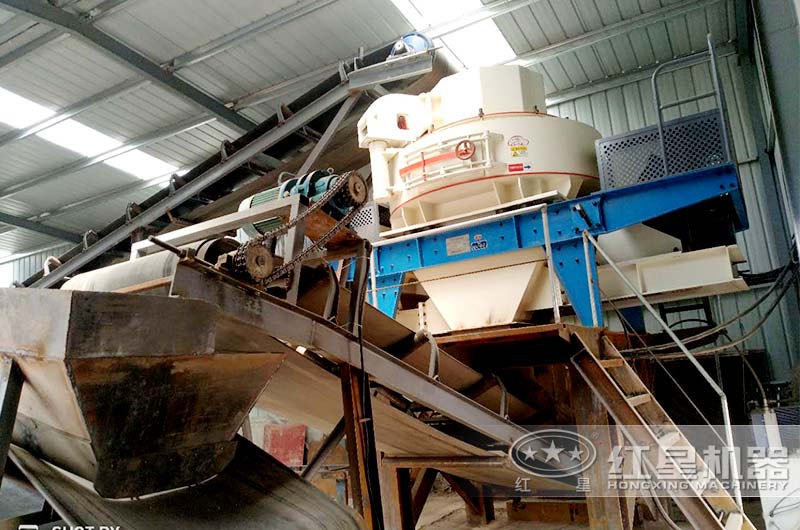 VSI制砂機(jī)作業(yè)現(xiàn)場(chǎng) VSI制砂機(jī)作業(yè)現(xiàn)場(chǎng)