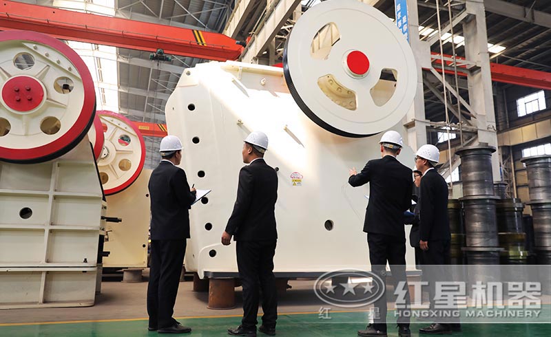 選擇破碎機(jī)要根據(jù)需求來 選擇破碎機(jī)要根據(jù)需求來