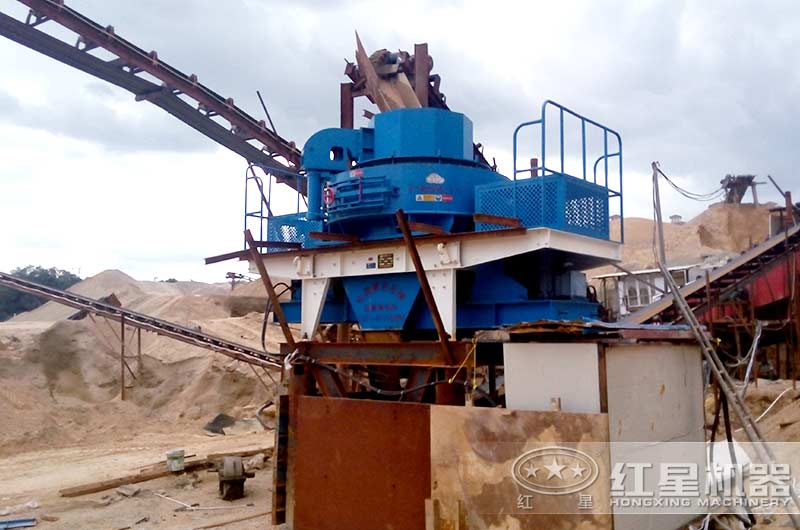 砂石機作業(yè)現(xiàn)場 砂石機作業(yè)現(xiàn)場