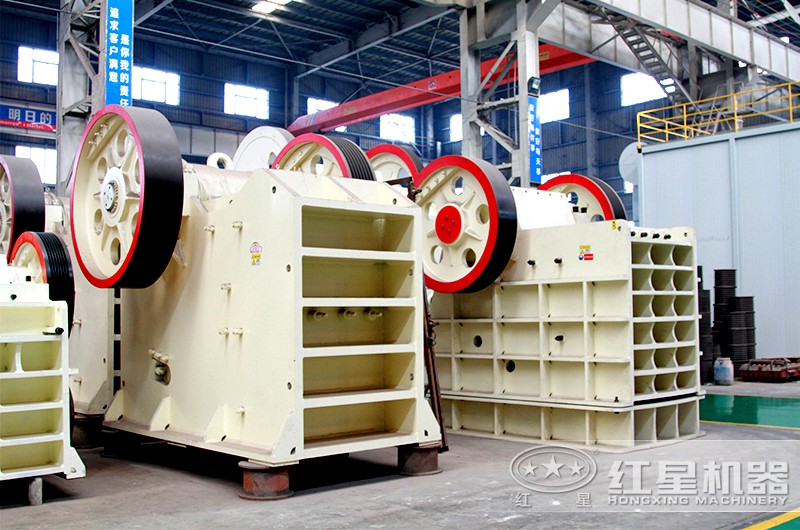 PE1000*1200顎式破碎機設(shè)備展示 PE1000*1200顎式破碎機設(shè)備展示