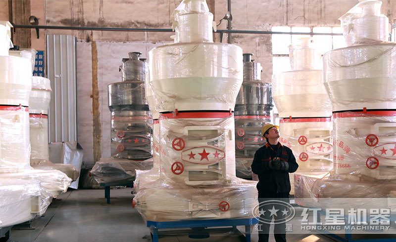 雷蒙磨粉機(jī)生產(chǎn)車(chē)間 雷蒙磨粉機(jī)生產(chǎn)車(chē)間