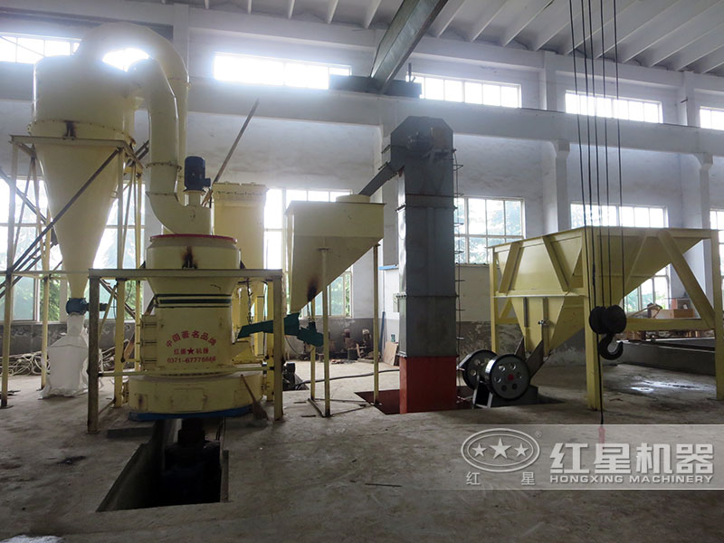 磨粉生產(chǎn)現(xiàn)場(chǎng)實(shí)拍 磨粉生產(chǎn)現(xiàn)場(chǎng)實(shí)拍