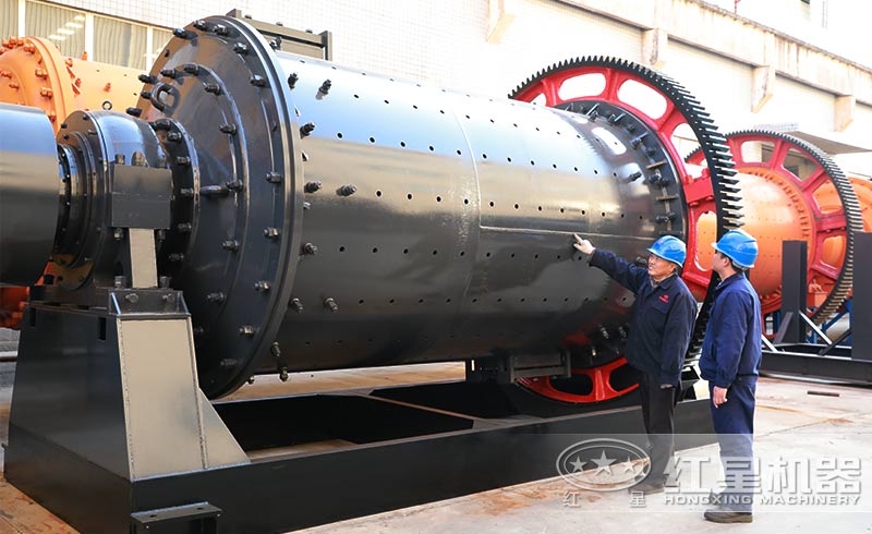 客戶來廠選購球磨機 客戶來廠選購球磨機