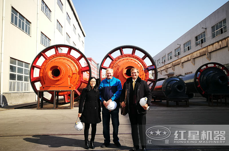 客戶來廠參觀設(shè)備 客戶來廠參觀設(shè)備