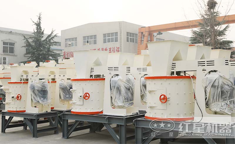 復(fù)合式破碎機(jī)實(shí)拍 復(fù)合式破碎機(jī)實(shí)拍