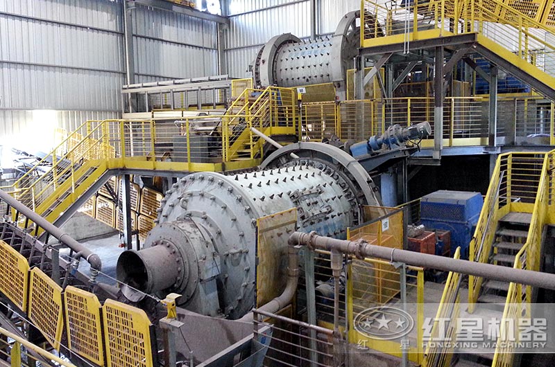 球磨機(jī)生產(chǎn)現(xiàn)場(chǎng)實(shí)拍